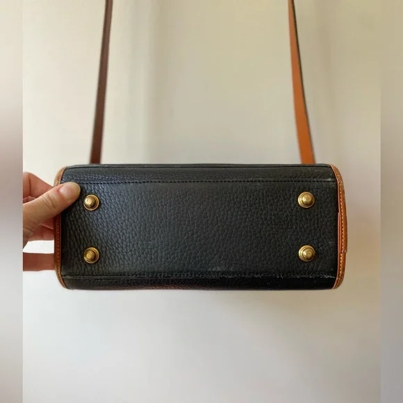 Vintage Black Dooney and Bourke Black with Tan Trim Zip Top Buckle Shoulder Bag - Picture 6 of 11